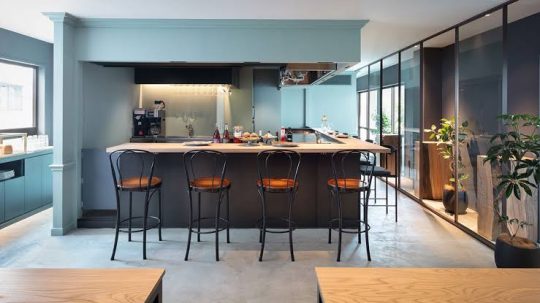 0327C961-E8DB-4E21-A51E-C85DD5EE6060