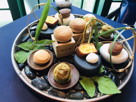 6EF8F986-0886-48A0-9D58-9D2963A63E6D