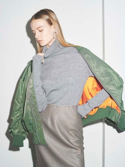 MOW0122F0032_pz_a003