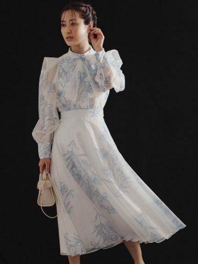 CFD0123S0017_pz_a001