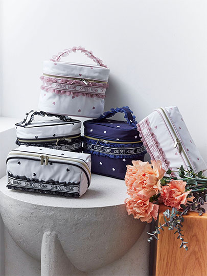 SNIDEL HOME,スナイデルホーム,ロゴテープハートバニティポーチ(SHGG252202),ロゴテープハートスクエアポーチ(SHGG252201)